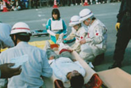 訓練の様子（負傷者の搬送）