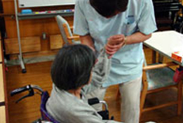 施設での機能訓練の様子